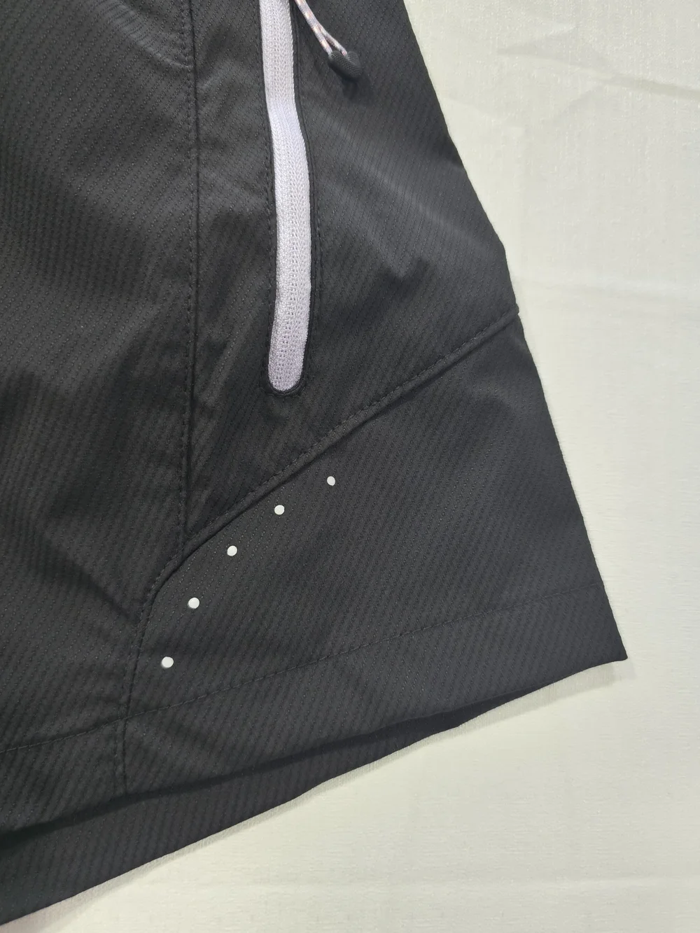 2 Men's Performance Elastic  Drawstring Waist Zipper Pockets Shorts Size Small